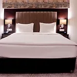 מלון Doubletree By Hilton Umraniye