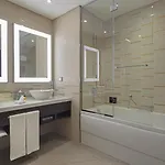 Doubletree By Hilton Umraniye מלון