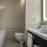 Doubletree By Hilton Umraniye מלון